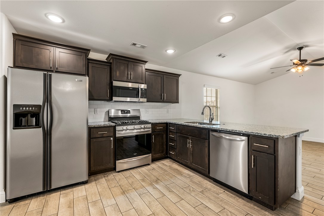 Grand Estates Ph 2 Gentry - Residential