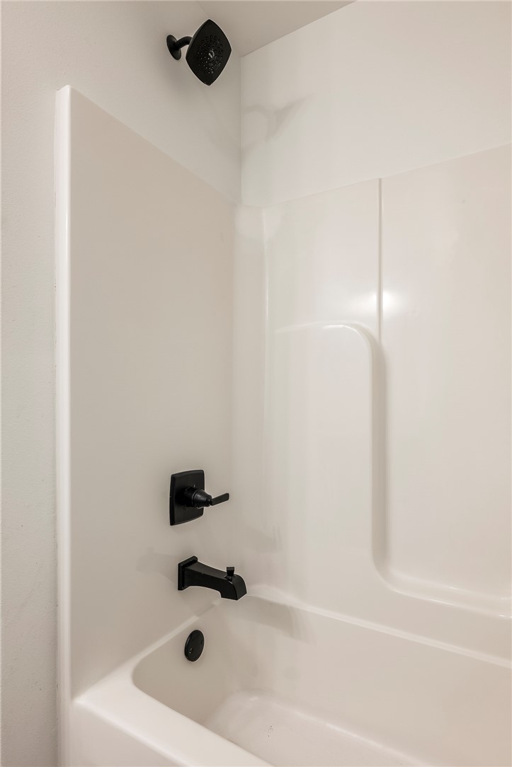 Grand Estates Ph 2 Gentry - Residential