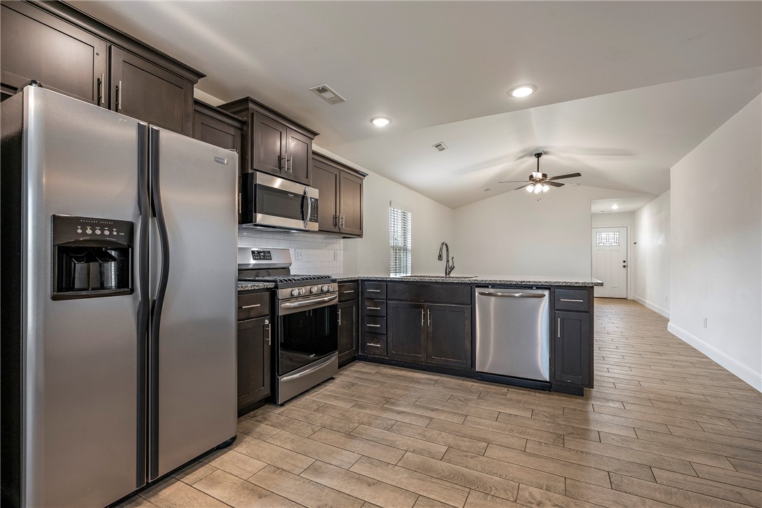 Grand Estates Ph 2 Gentry - Residential