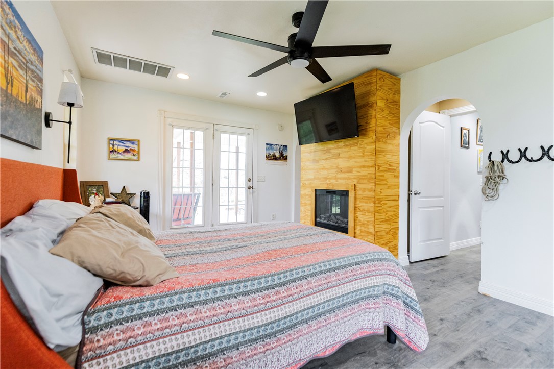 07-19-31 Centerton - Residential