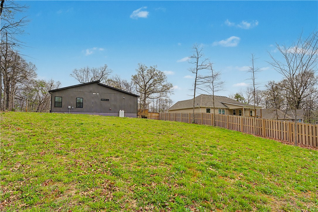 Jura Sub - Residential Lease