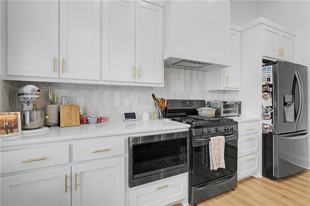 Jura Sub - Residential Lease