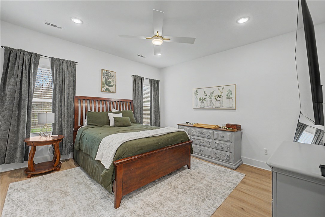 Jura Sub - Residential Lease