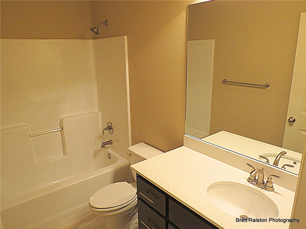 Shadow Valley - Residential Lease