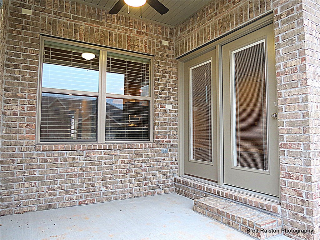 Shadow Valley - Residential Lease