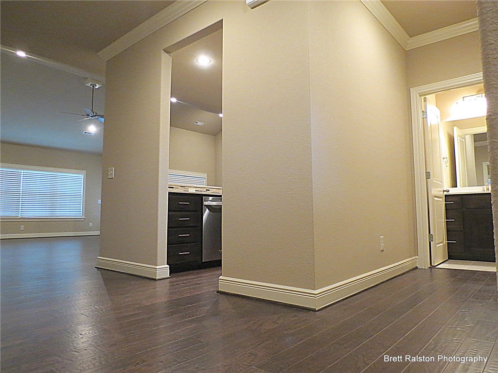 Shadow Valley - Residential Lease