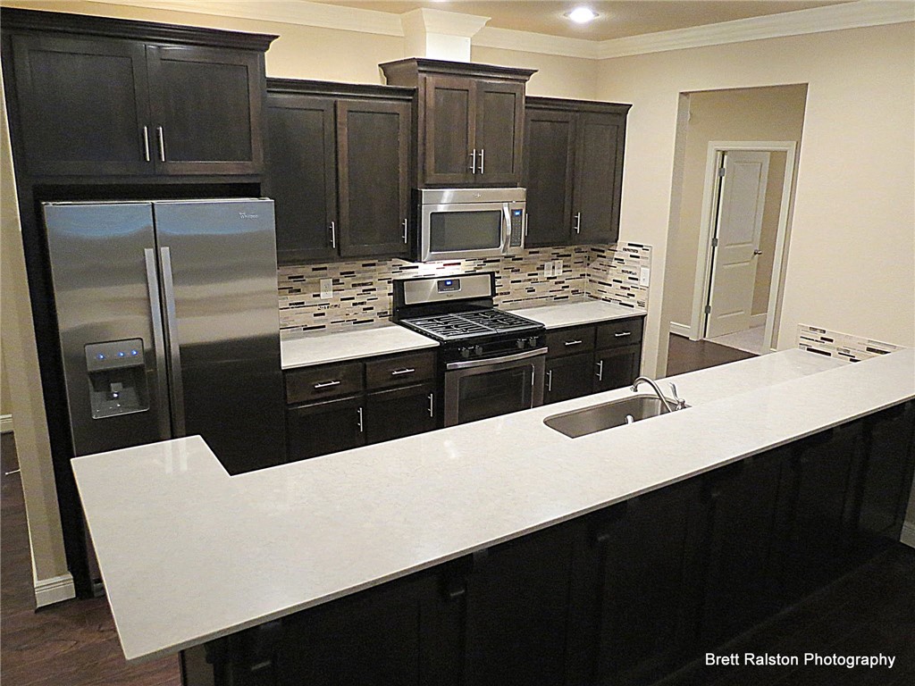 Shadow Valley - Residential Lease