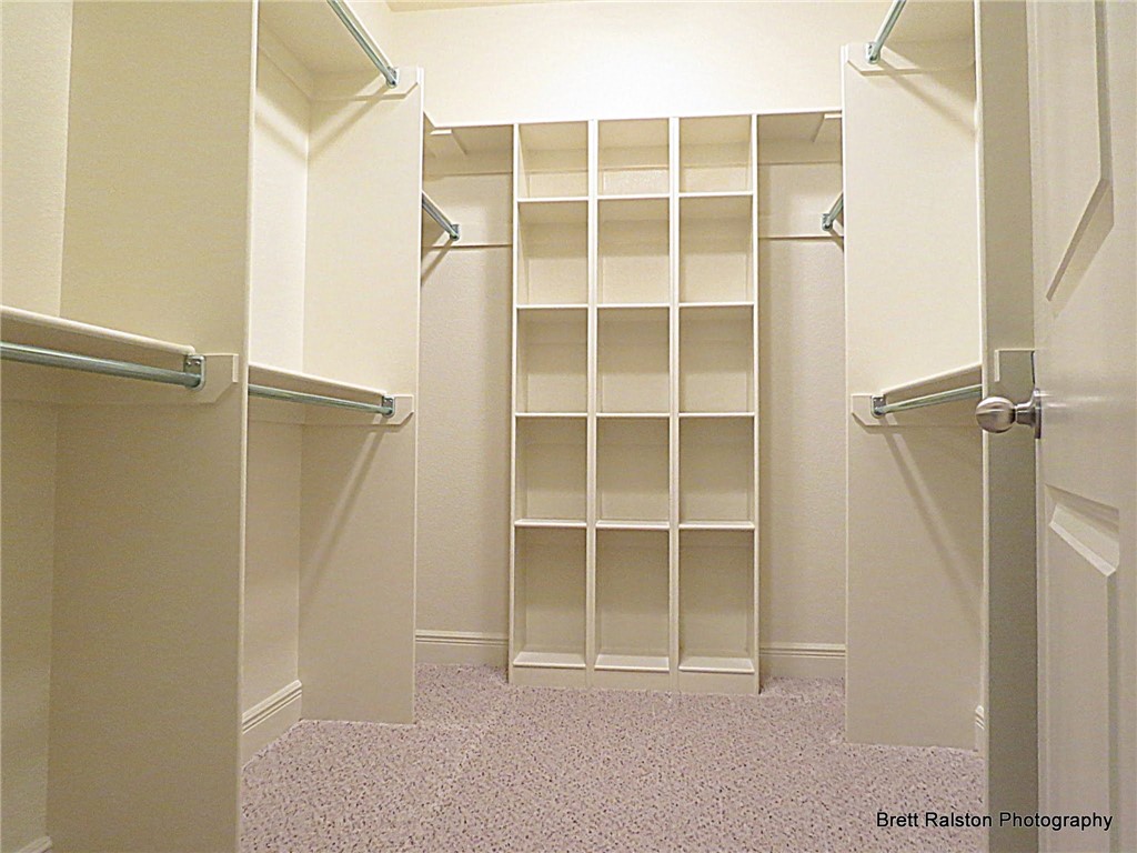 Shadow Valley - Residential Lease