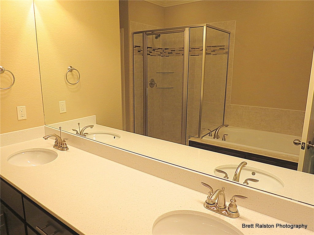 Shadow Valley - Residential Lease