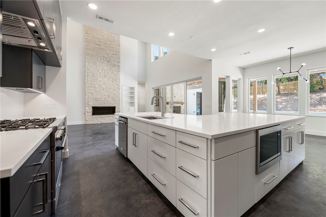 Heathrow Sub Bentonville - Residential