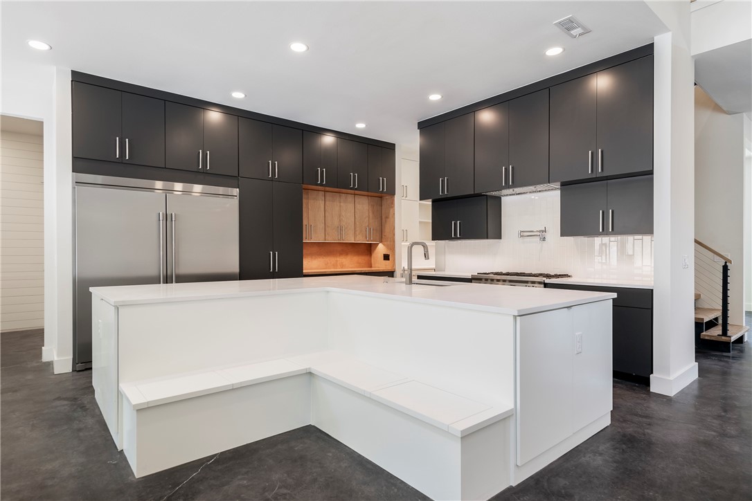 Heathrow Sub Bentonville - Residential