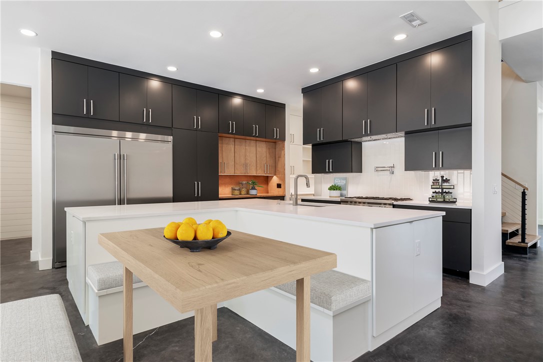 Heathrow Sub Bentonville - Residential