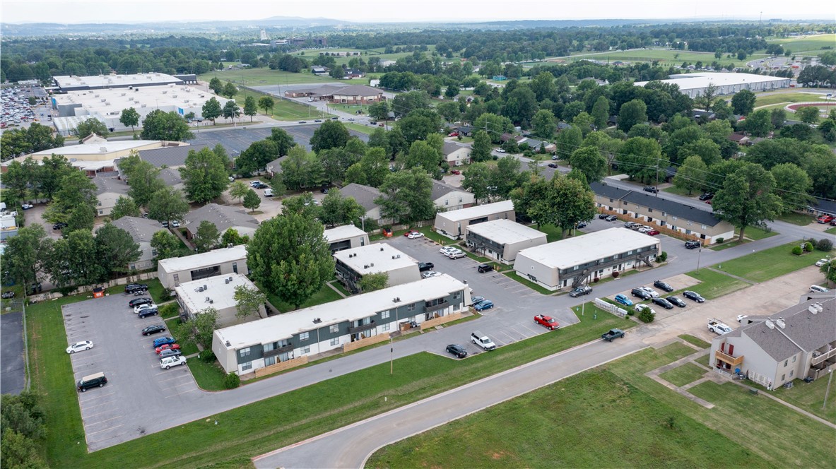 Centrally located in the heart of Northwest Arkansas with close proximity to Tyson Foods Headquarters and corporate offices and Northwest Health Hospital. $205K of capital improvements since January 2025, including, but not limited to 11 fully renovated units, fencing, flooring, and exterior paint. Value-add opportunity to push rents and capitalize on rising rents throughout Northwest Arkansas.