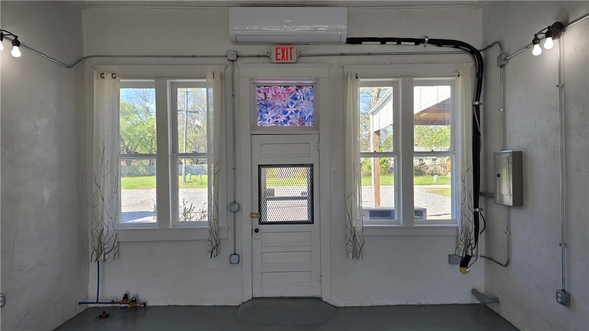 Gentry Orig Gentry - Commercial Lease