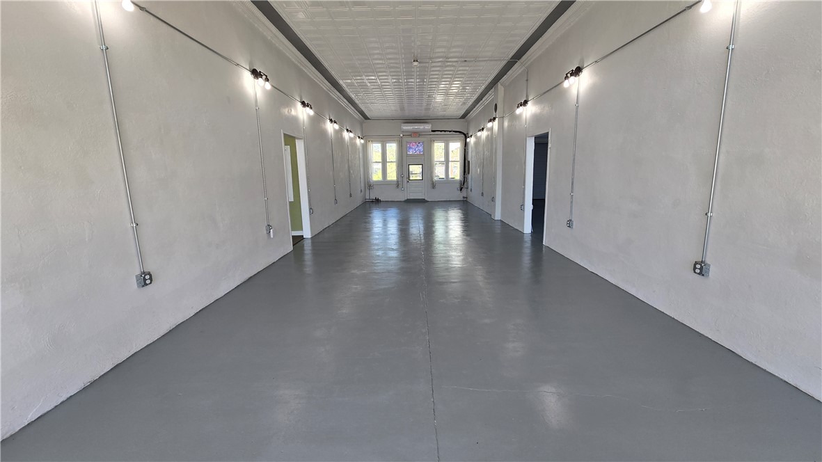 Gentry Orig Gentry - Commercial Lease