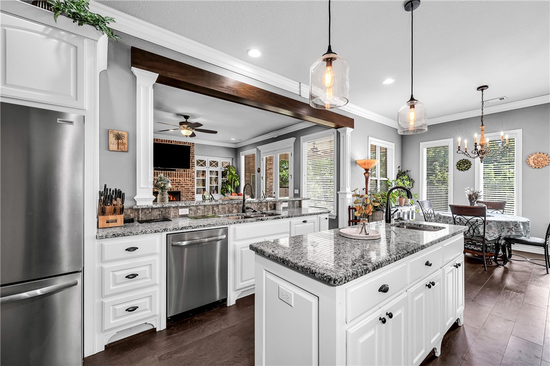Woods Creek - Residential