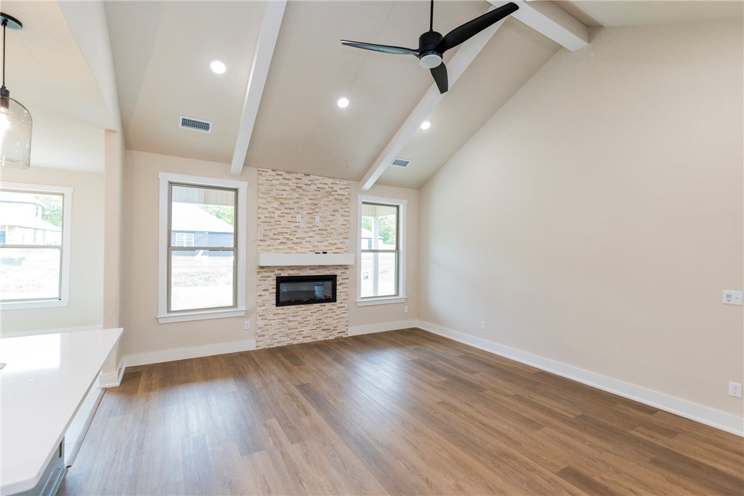 Oak Brook Sub Ph 1 Siloam Spgs - Residential