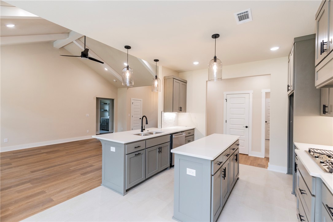 Oak Brook Sub Ph 1 Siloam Spgs - Residential