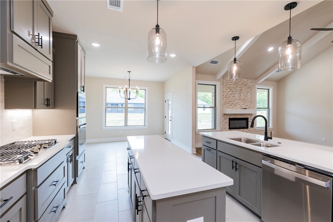 Oak Brook Sub Ph 1 Siloam Spgs - Residential