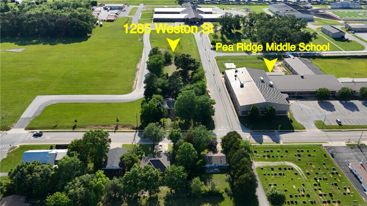 Pea Ridge - Land