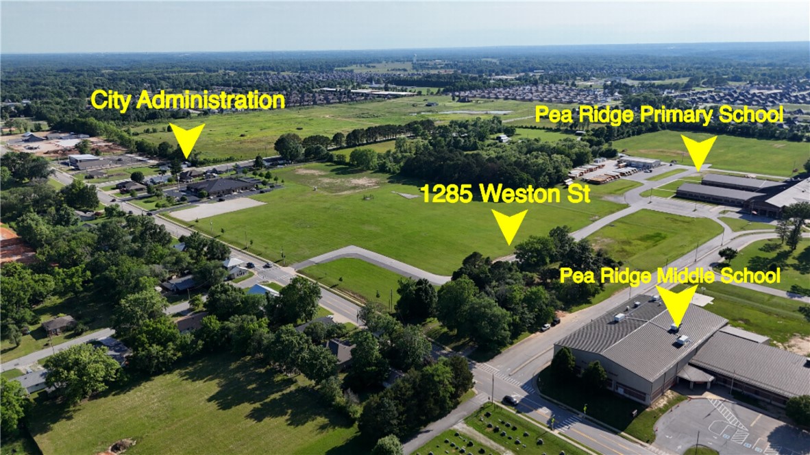 Pea Ridge - Land