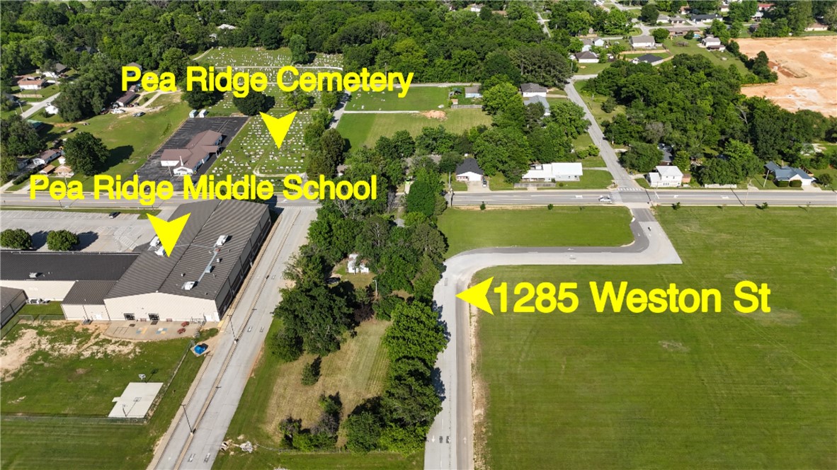 Pea Ridge - Land