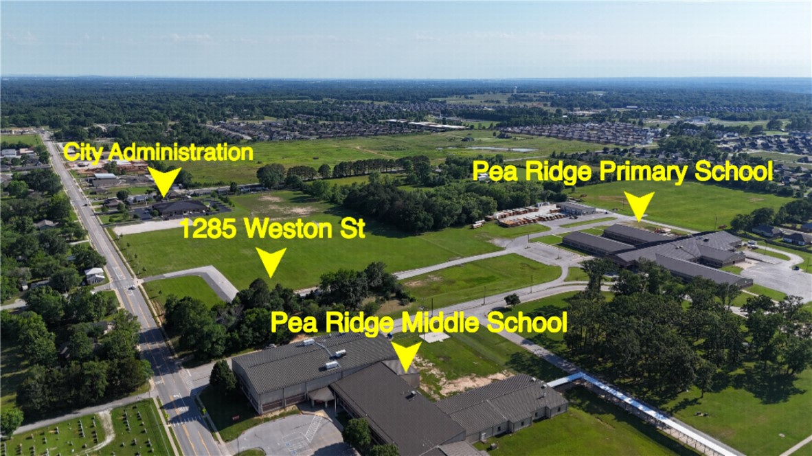 Pea Ridge - Land