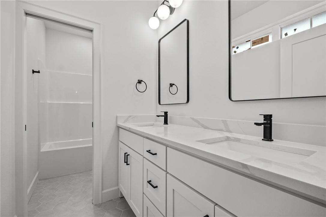 Silver Leaf Estates Ph I Centerton - Residential