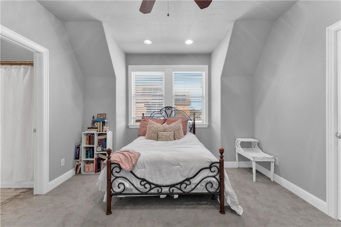 Peaks Ph Iii, The Rogers - Residential