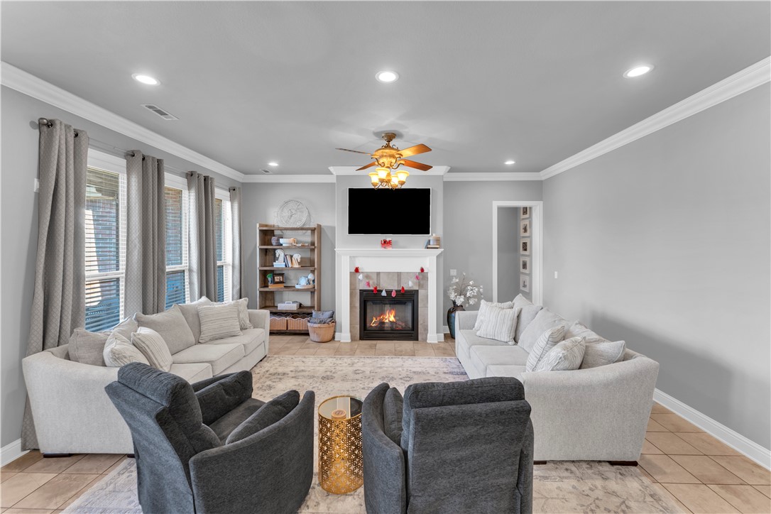 Peaks Ph Iii, The Rogers - Residential