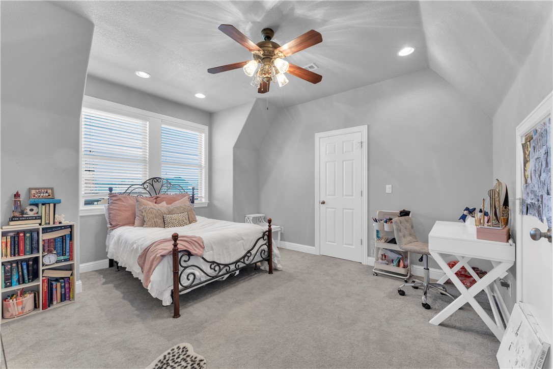 Peaks Ph Iii, The Rogers - Residential