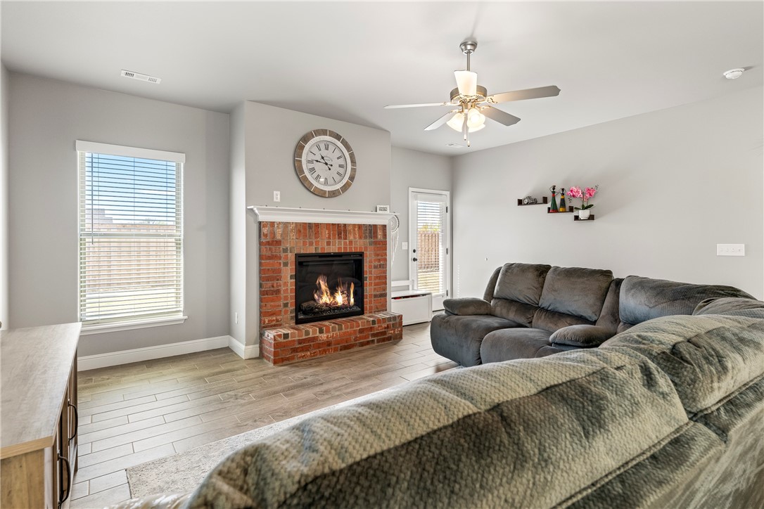 Prairie Brook Sub Ph 1 Centerton - Residential