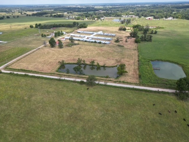 28-19-33-RURAL - Residential