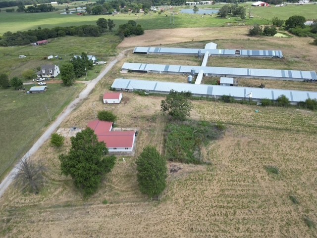 28-19-33-RURAL - Residential