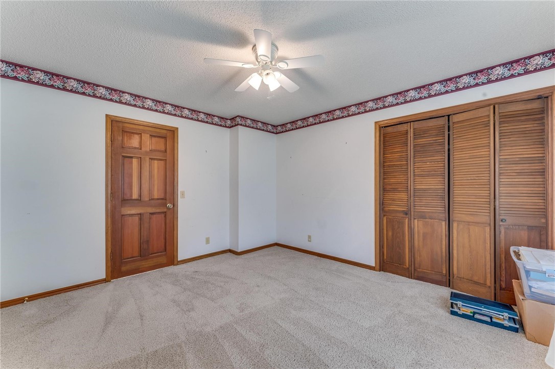 28-16-30 FAYETTEVILLE OUTLOTS - Residential