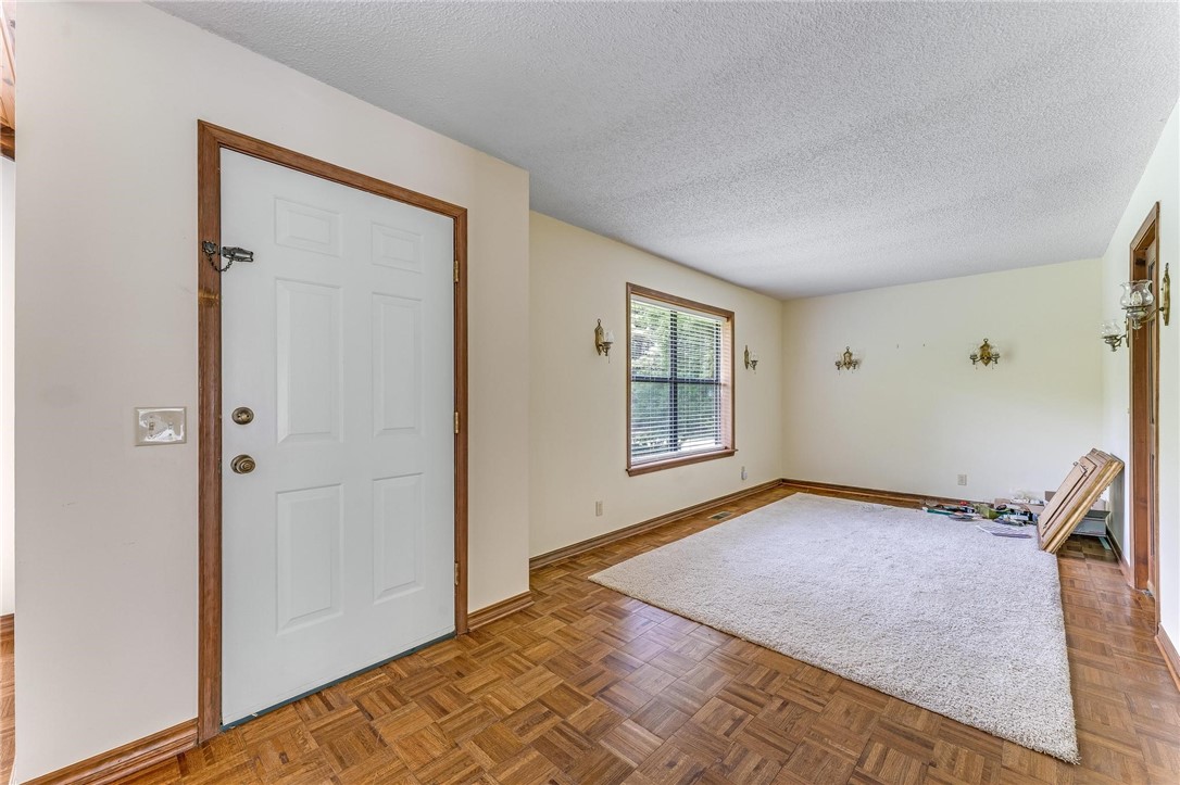 28-16-30 FAYETTEVILLE OUTLOTS - Residential