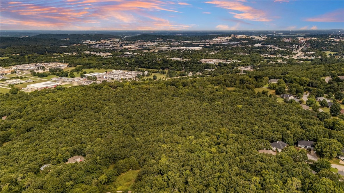 28-16-30 FAYETTEVILLE OUTLOTS - Residential