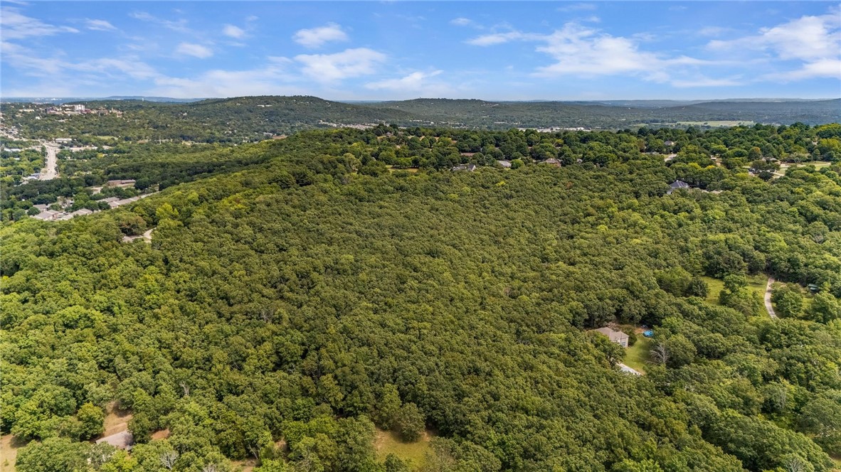 28-16-30 FAYETTEVILLE OUTLOTS - Residential