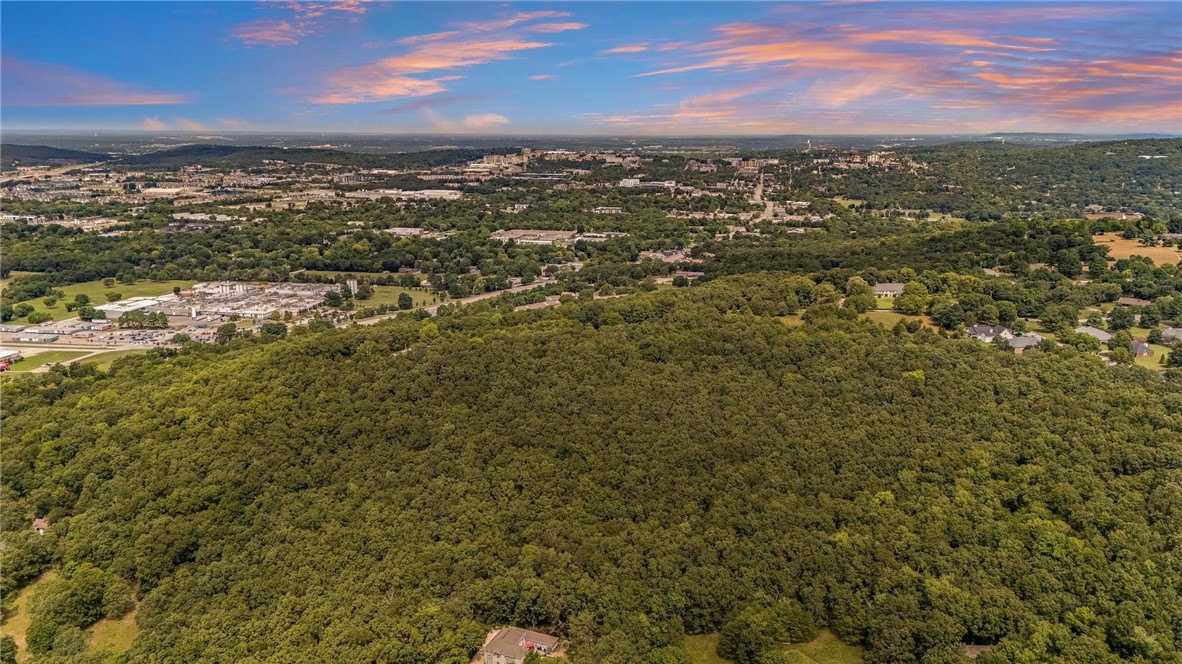 28-16-30 FAYETTEVILLE OUTLOTS - Residential