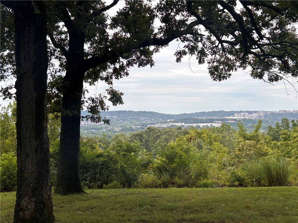 28-16-30 FAYETTEVILLE OUTLOTS - Residential