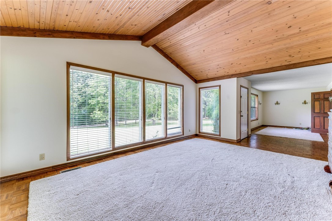 28-16-30 FAYETTEVILLE OUTLOTS - Residential