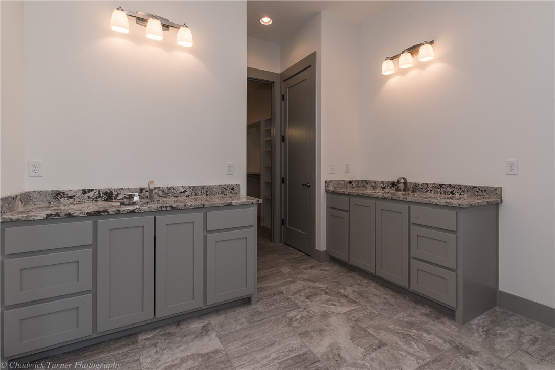 Oak Tree Estates - Residential