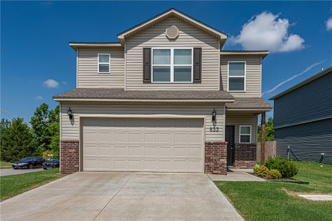 Photo of 833 E Sparrow Circle, Fayetteville, AR 72701 (MLS # 1352270)