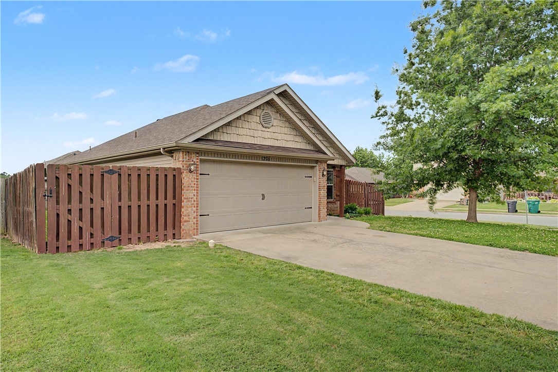 Brentwood Rogers - Residential