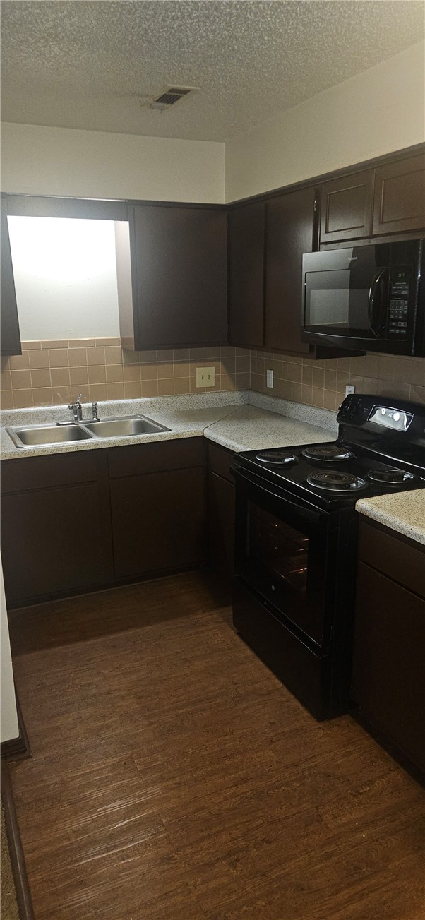 Archais-Bushnell - Residential Lease