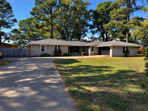 Photo of 397 N 54th Avenue, Fayetteville, AR 72704 (MLS # 1365847)