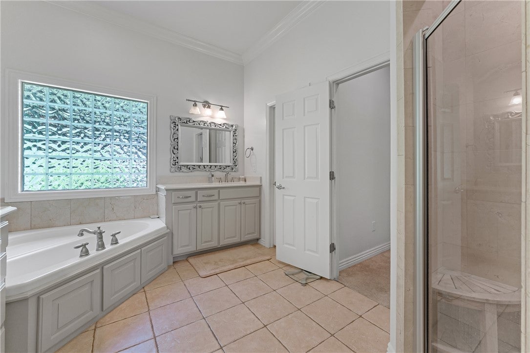 2529 N Candlewood Dr, Fayetteville, AR, 72703, USA, 4 Bedrooms Bedrooms, ,4 BathroomsBathrooms,Residential,Active,2529 N Candlewood Dr,1352185