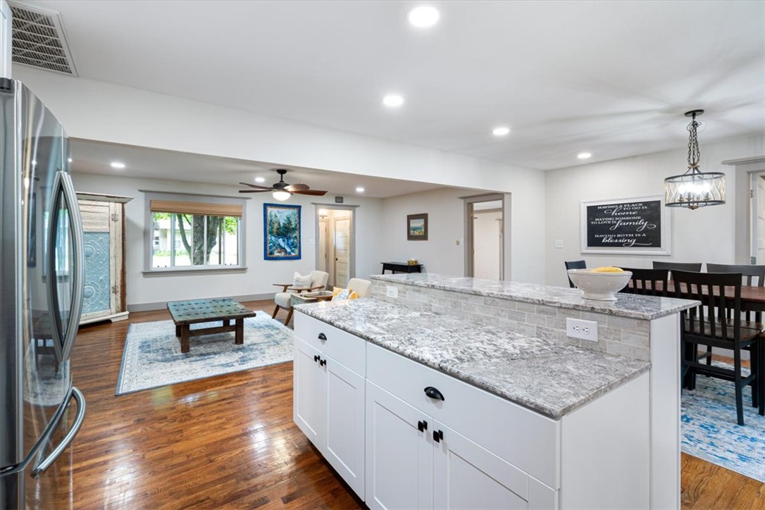 Ingrams Sub Siloam Spgs - Residential