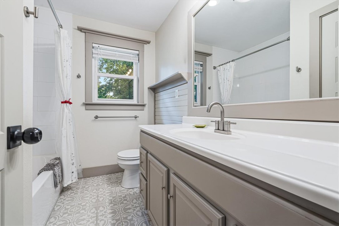 Ingrams Sub Siloam Spgs - Residential