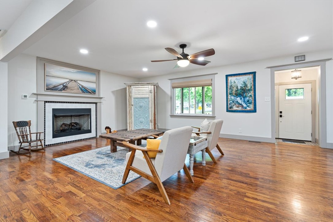 Ingrams Sub Siloam Spgs - Residential